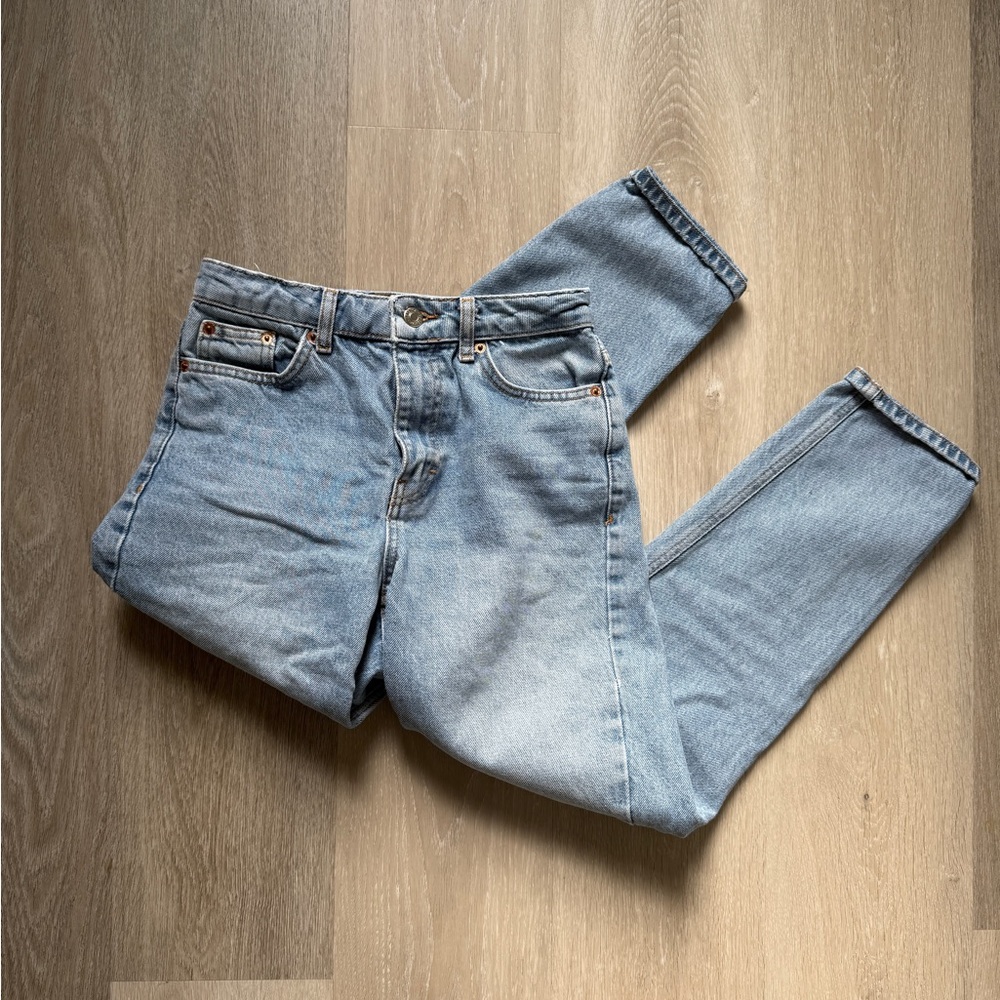 Topshop high rise mom jeans light wash sz 25 30”